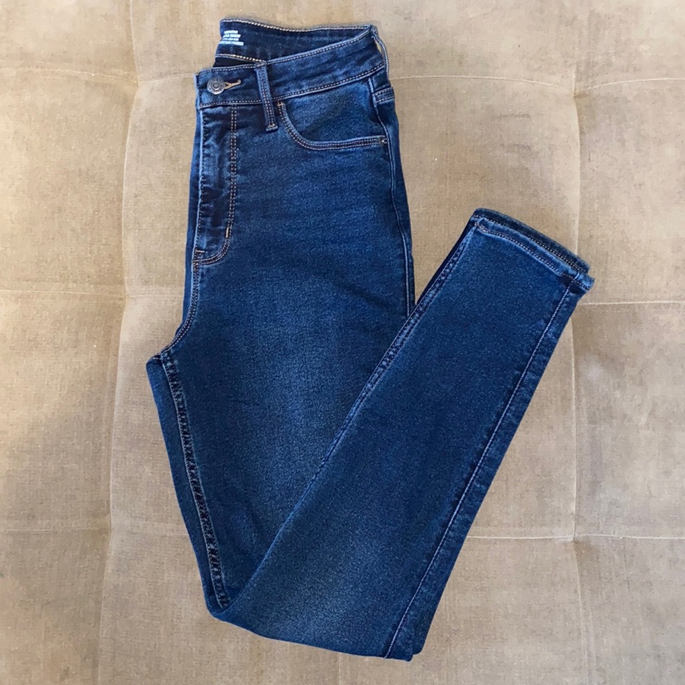 Old Navy Rockstar super skinny extra high rise sz 8